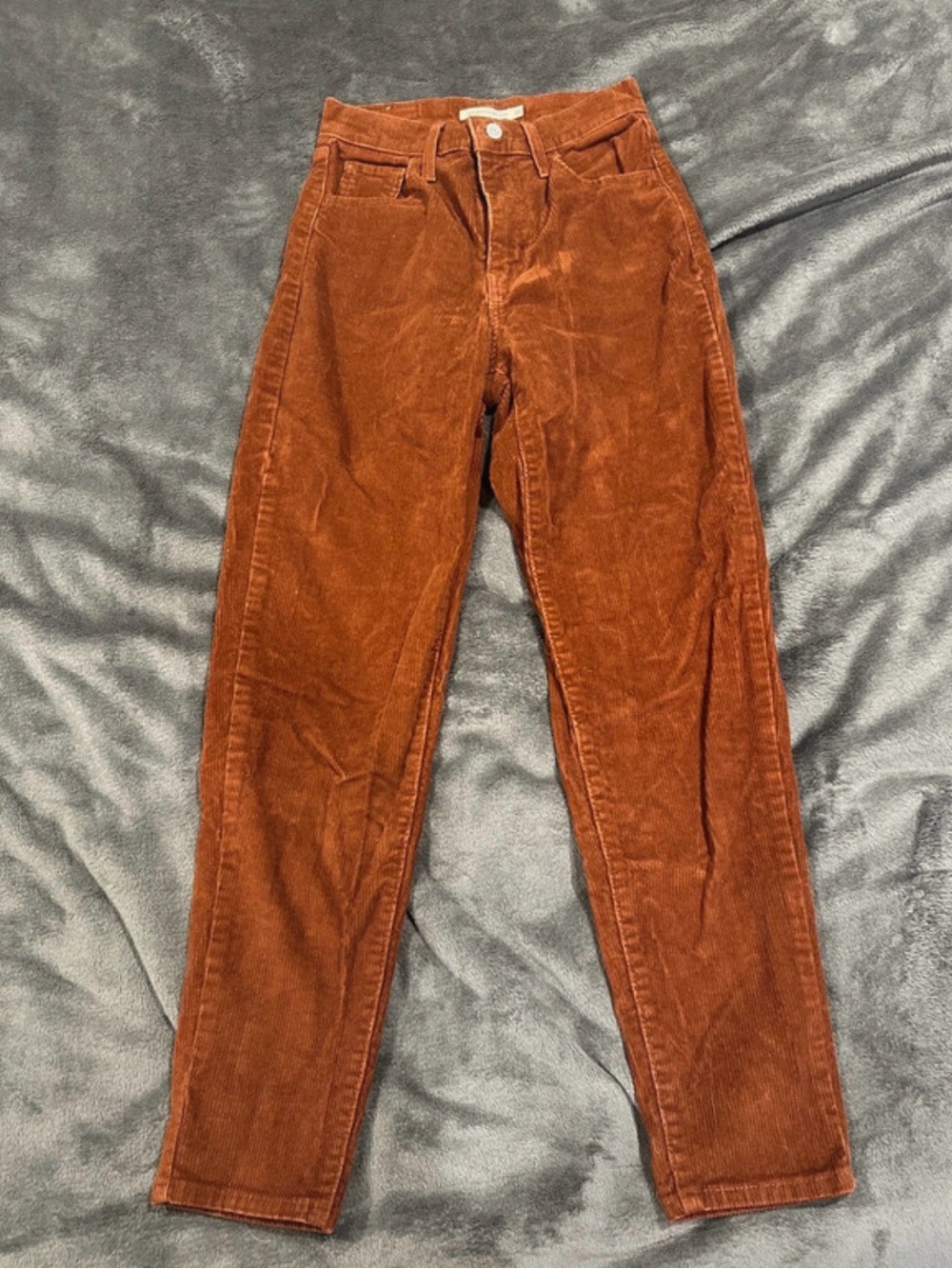Levi's High-Rise Corduroy Jeans in Rust Brown